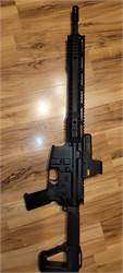 AR-15 w/Eotech 512