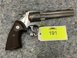 NEW IN BOX SNAKE GUNS - FUN LIVE AUCTION